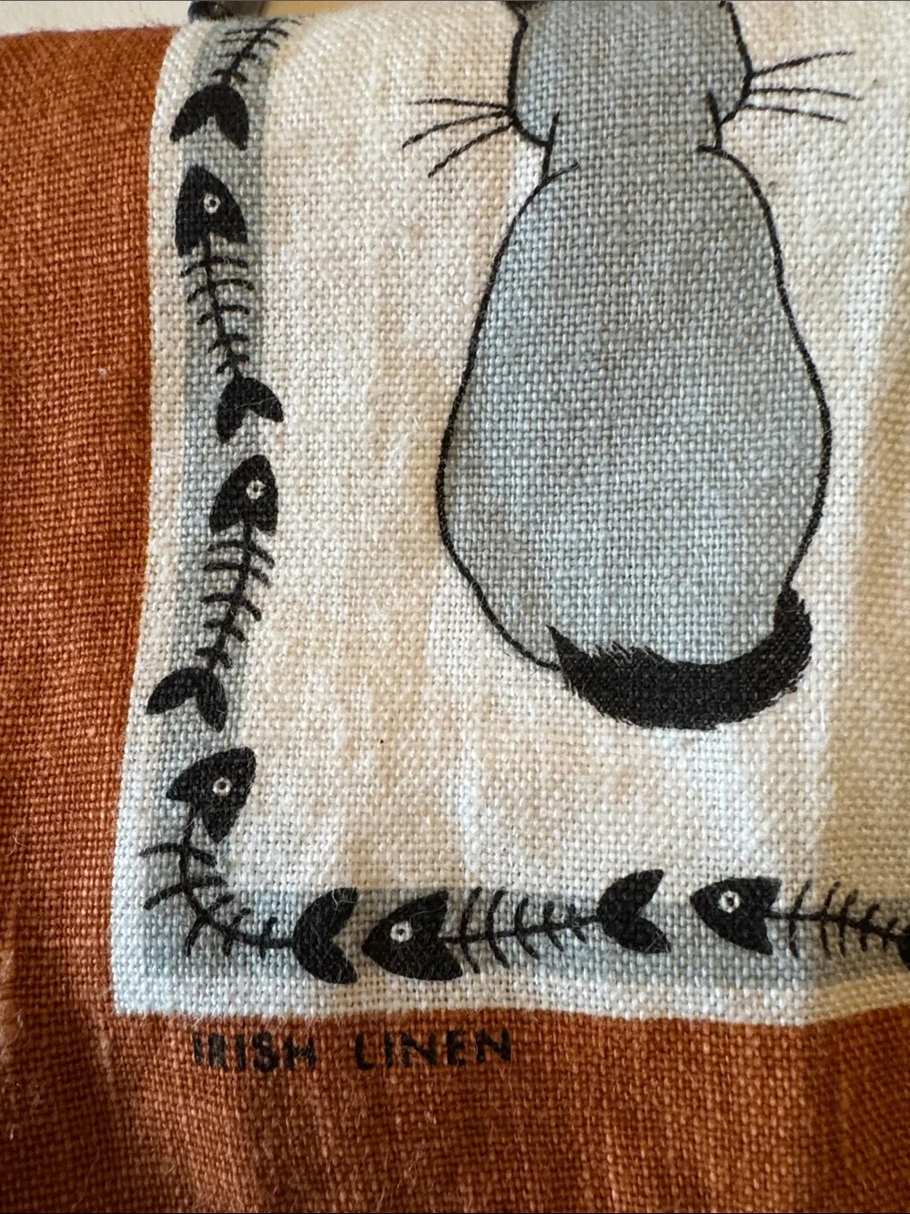 “Cat in Waiting” Irish Linen Tea Towel - Orange Border. 18” x 27”. VGUC